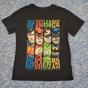 🏷5 for $25🏷 Justice League Size XS 4 Kids Black Superhero Graphic T-Shirt
